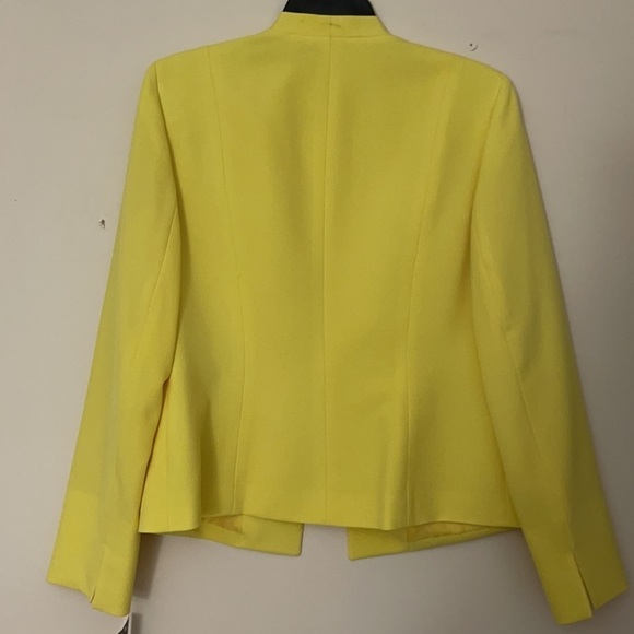 Jacket - Picture 10 of 10